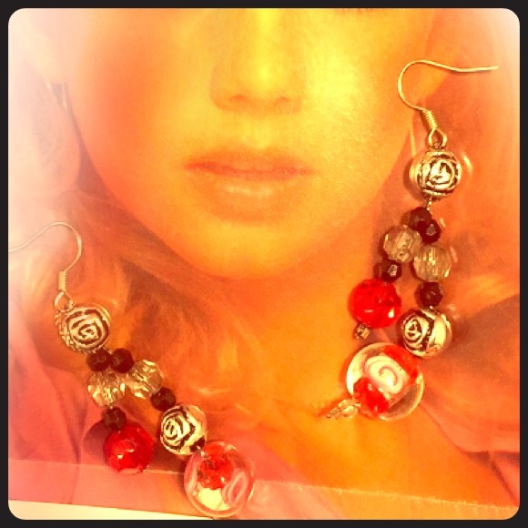 Red black clear BoHo OOAK glass retro pierced dangle sexy RETRO hippie earrings - Picture 10 of 17